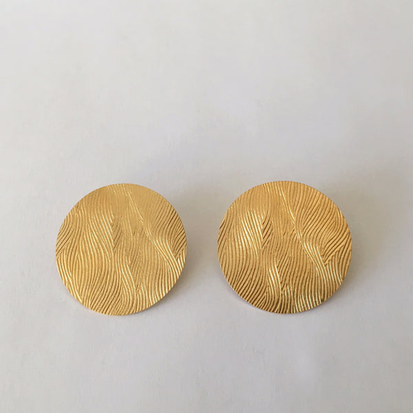 Water Fall Roll Pressed Post Earrings